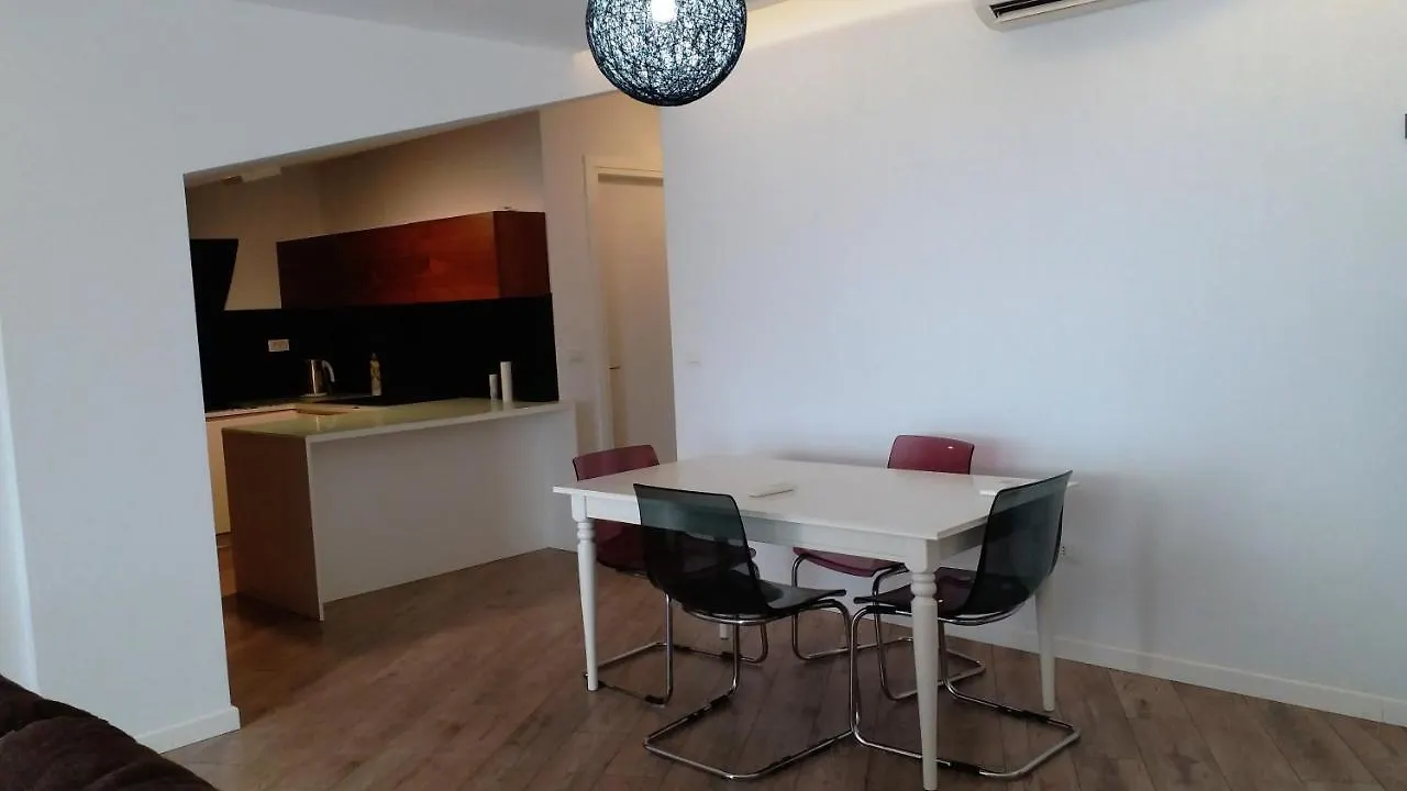 Tea Apartment At Long Hill Residence, Albania Tiran Arnavutluk