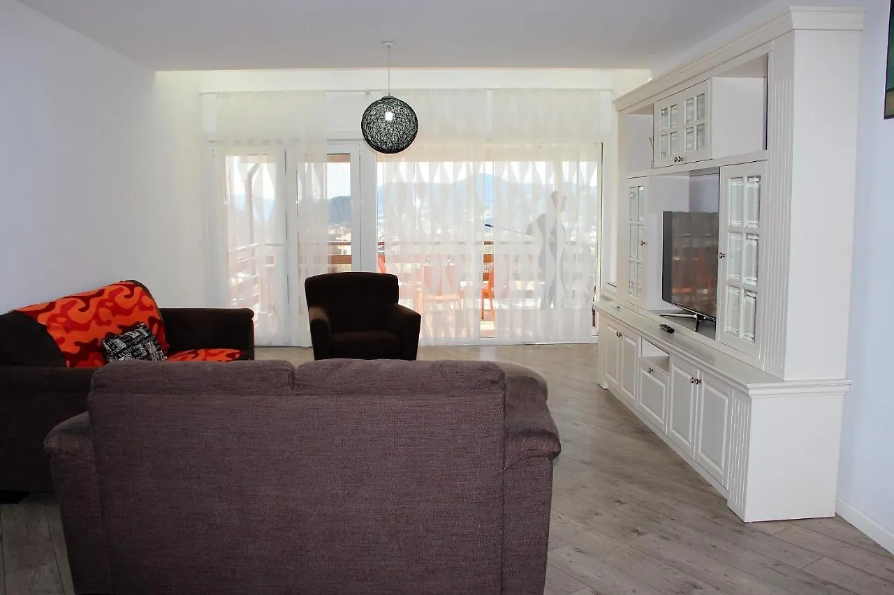 Tea Apartment At Long Hill Residence, Albania Tiran 0*,  Arnavutluk