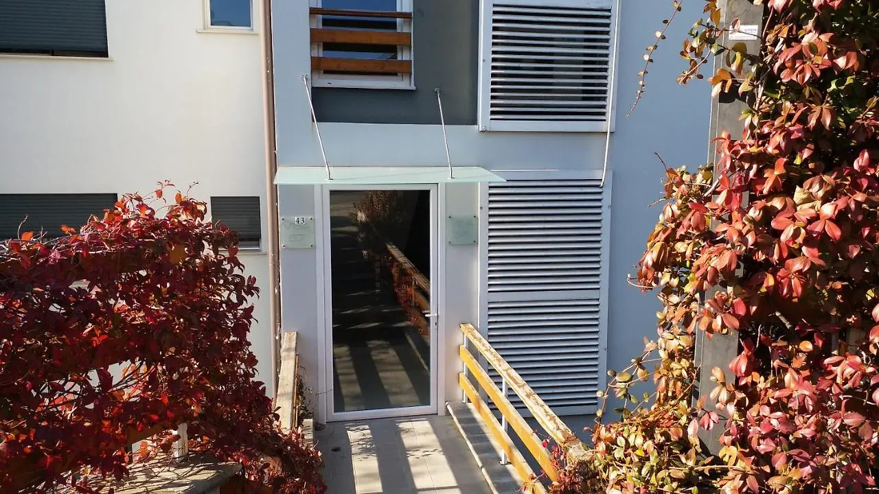 Tea Apartment At Long Hill Residence, Albania Tiran